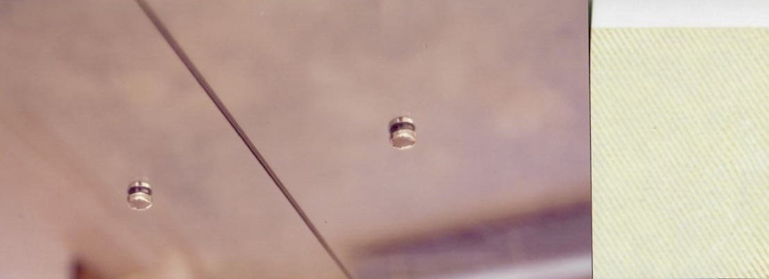 mirror detail